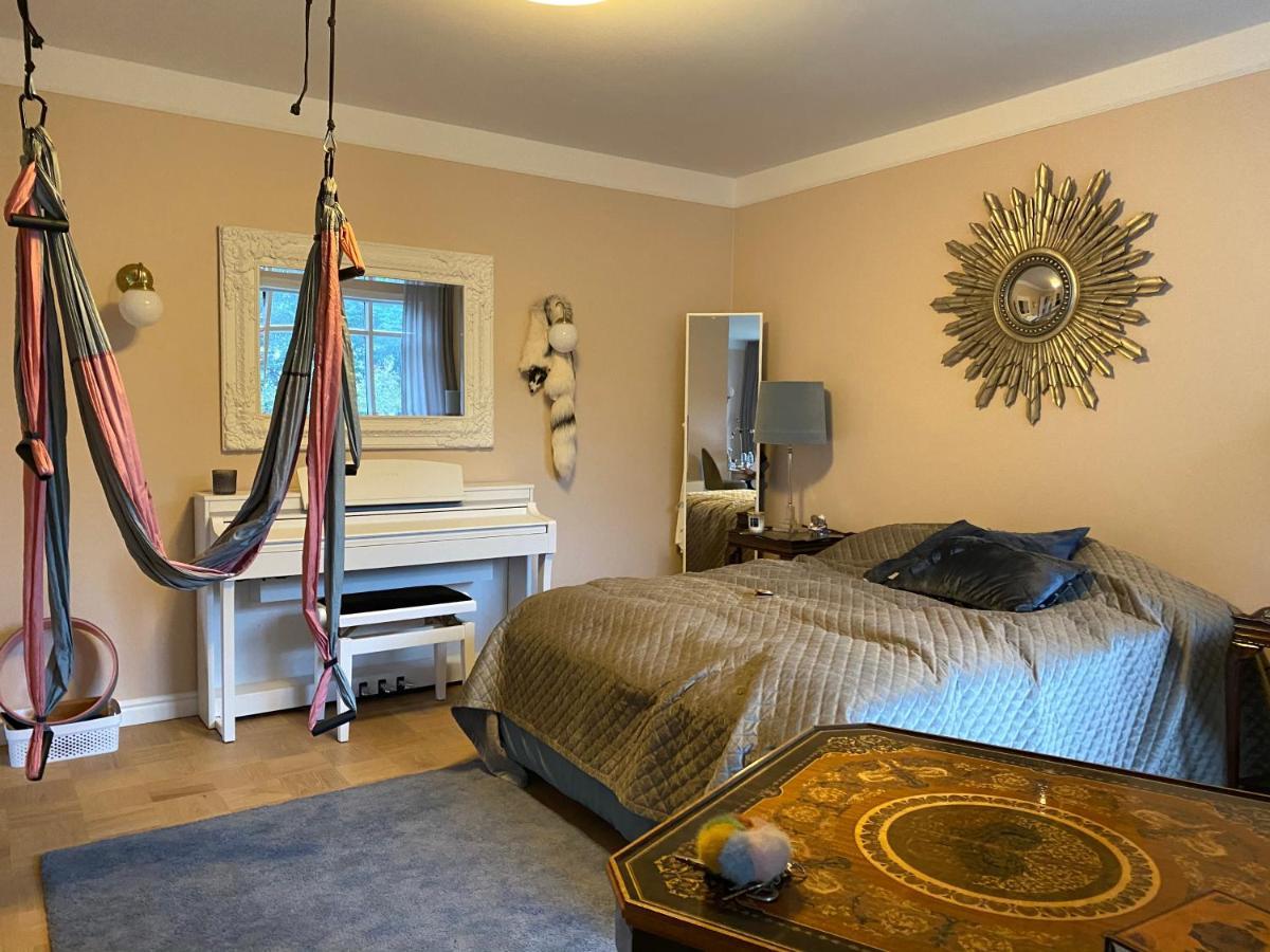 Casa Disa - Dreams, A Boutique In City's Park And Botanical Garden In Laugardalur, Hot-spring-valley Alloggio in famiglia *